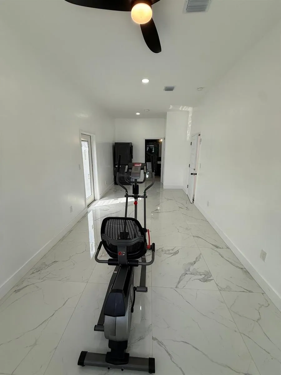 6319 Southgate Boulevard Margate, FL 33068