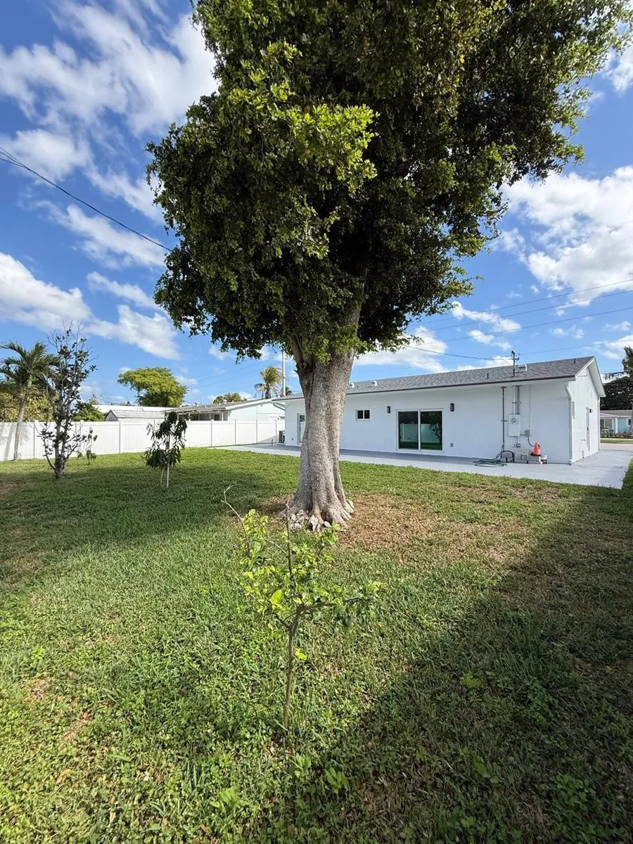 6319 Southgate Boulevard Margate, FL 33068