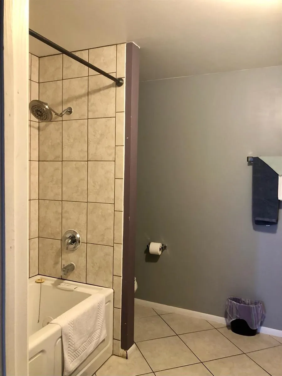 2212 SE 4th Avenue Fort Lauderdale, FL 33316