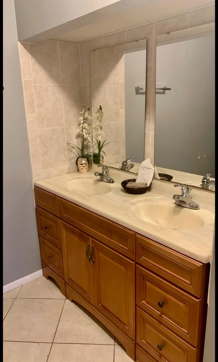 2212 SE 4th Avenue Fort Lauderdale, FL 33316