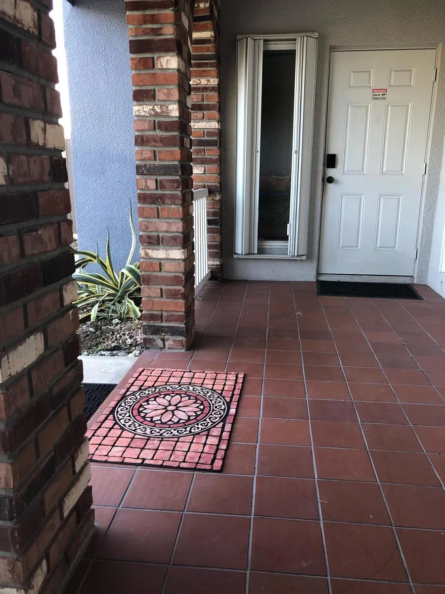 2212 SE 4th Avenue Fort Lauderdale, FL 33316