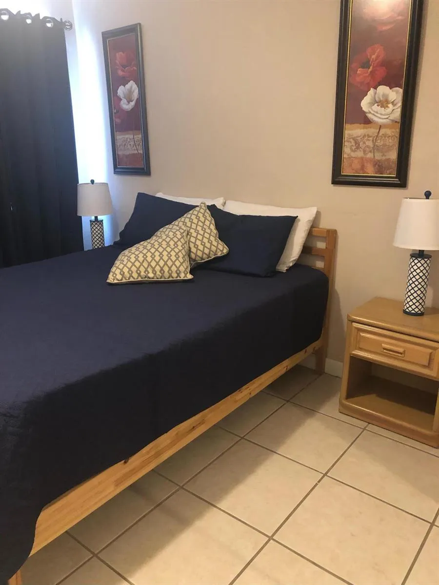 2212 SE 4th Avenue Fort Lauderdale, FL 33316