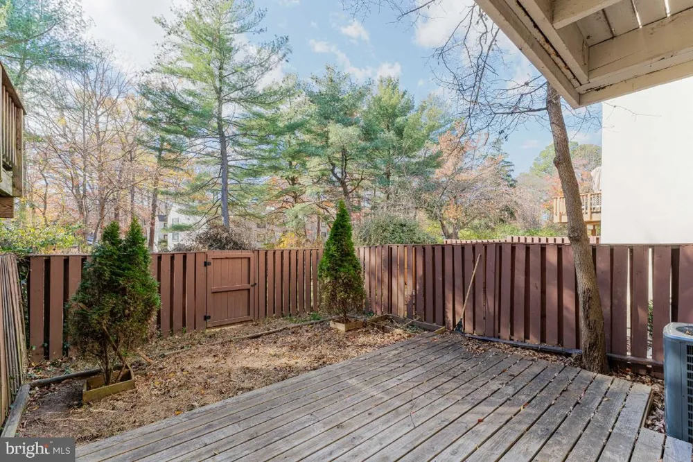 2442 SOUTHGATE SQUARE Reston, VA 20191