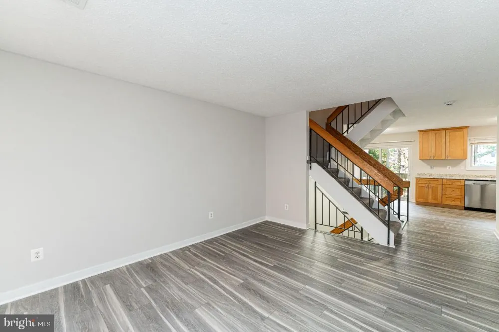 2442 SOUTHGATE SQUARE Reston, VA 20191