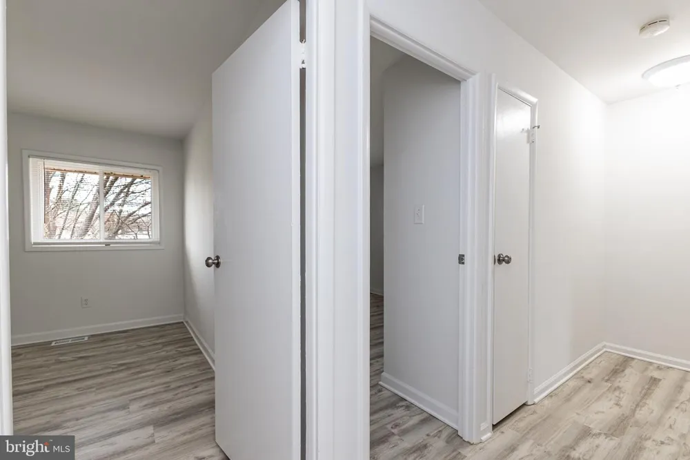 1183 AUTUMNHAZE COURT Herndon, VA 20170