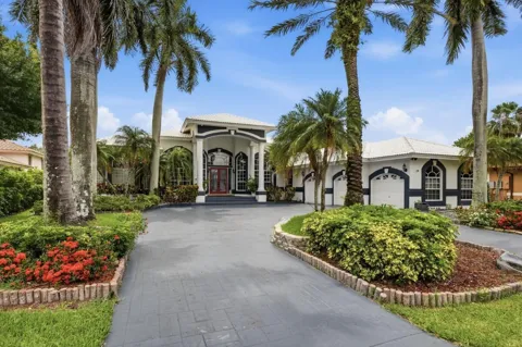 1716 NW 124th Way