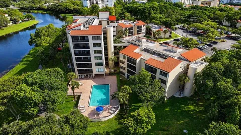 2322 S Cypress Bend Drive #311