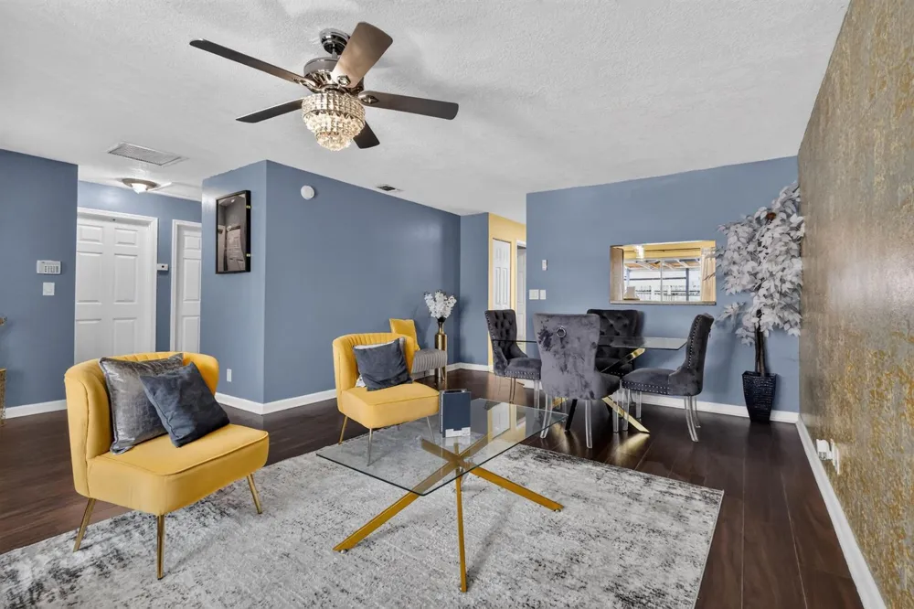 5639 Ithaca Circle E Lake Worth, FL 33463