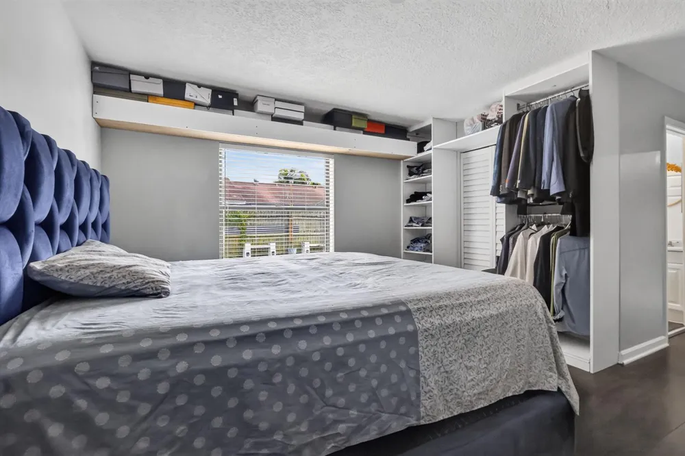 5639 Ithaca Circle E Lake Worth, FL 33463