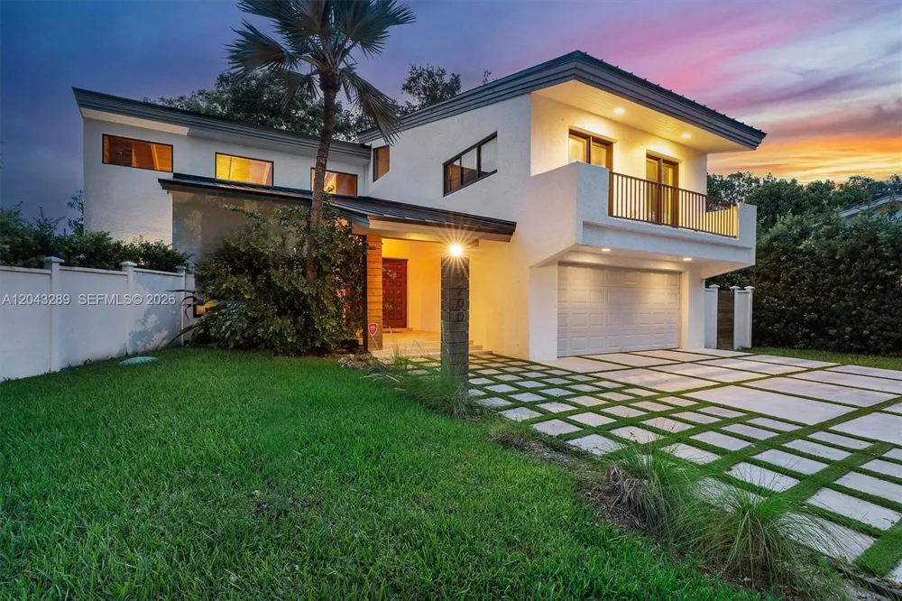 9200 NE 12th Ave Miami Shores, FL 33138