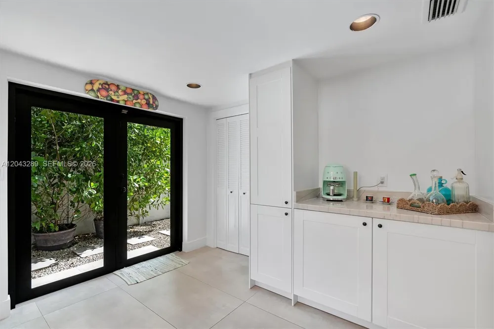9200 NE 12th Ave Miami Shores, FL 33138