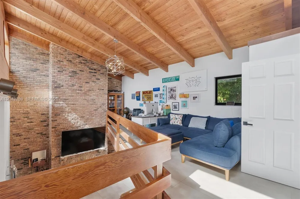 9200 NE 12th Ave Miami Shores, FL 33138