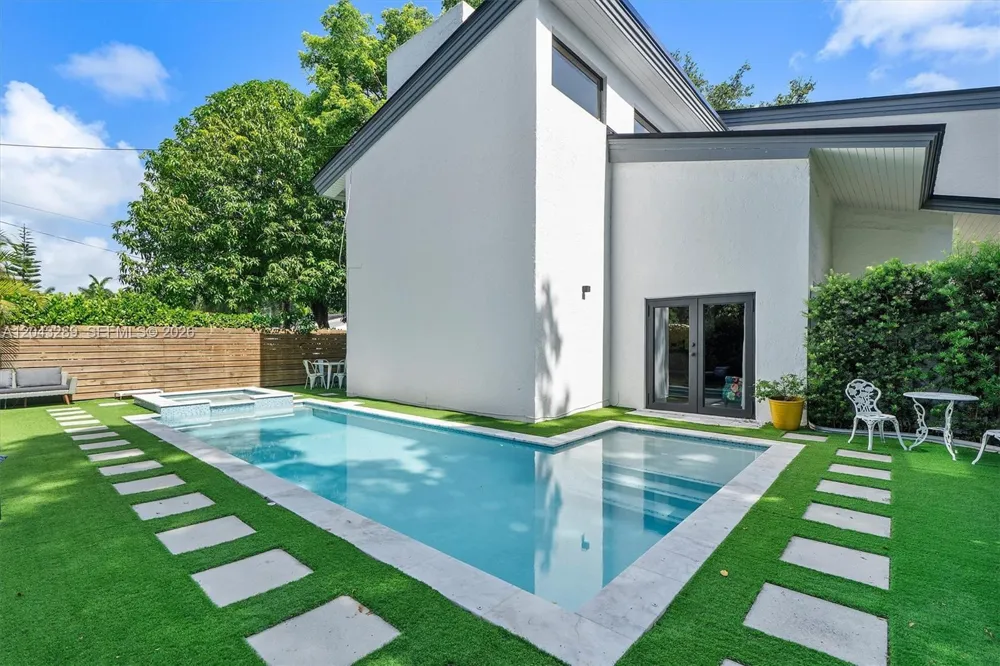 9200 NE 12th Ave Miami Shores, FL 33138