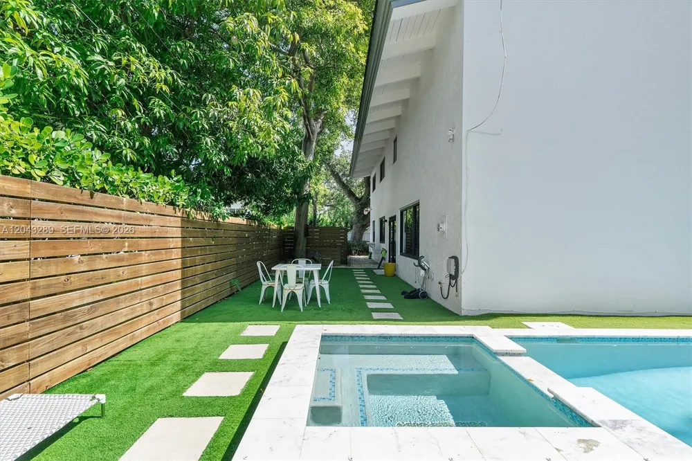 9200 NE 12th Ave Miami Shores, FL 33138