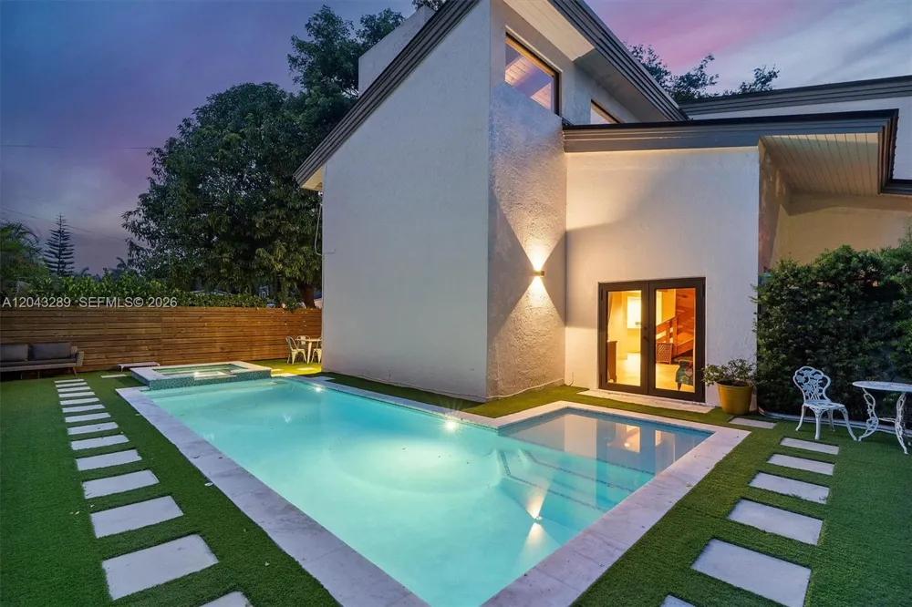 9200 NE 12th Ave Miami Shores, FL 33138
