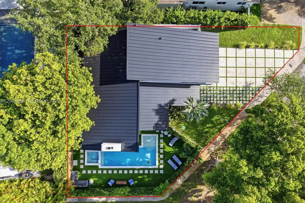 9200 NE 12th Ave Miami Shores, FL 33138