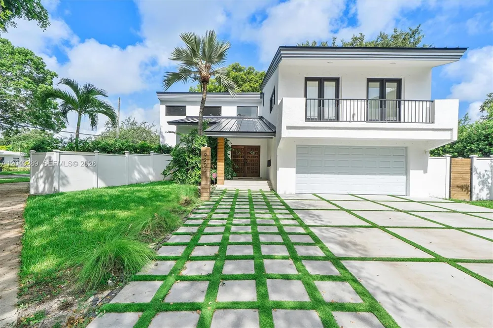 9200 NE 12th Ave Miami Shores, FL 33138
