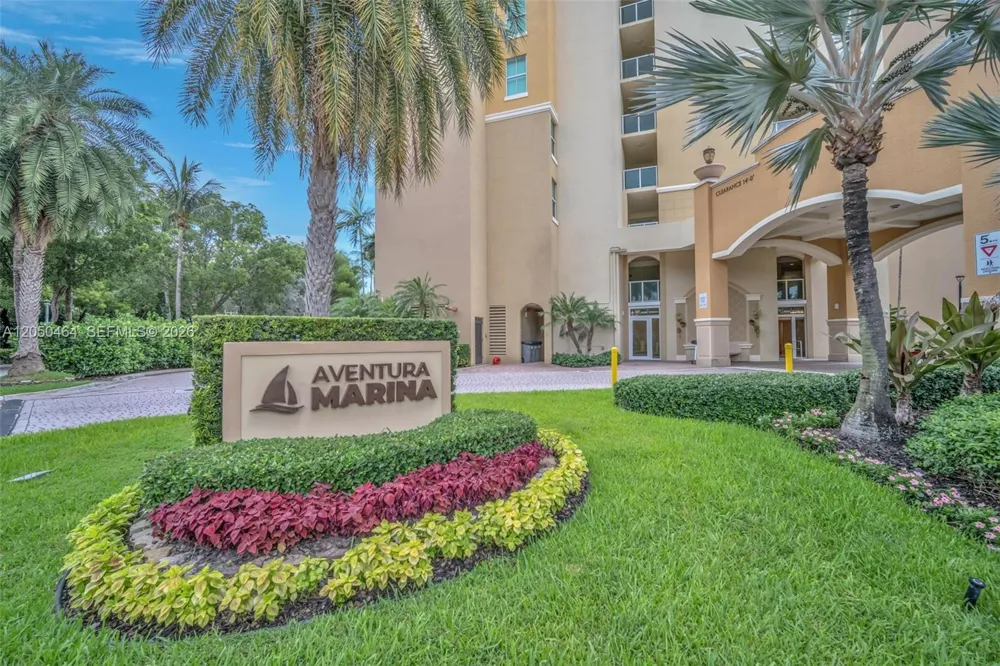 3340 NE 190th St #1206 Aventura, FL 33180