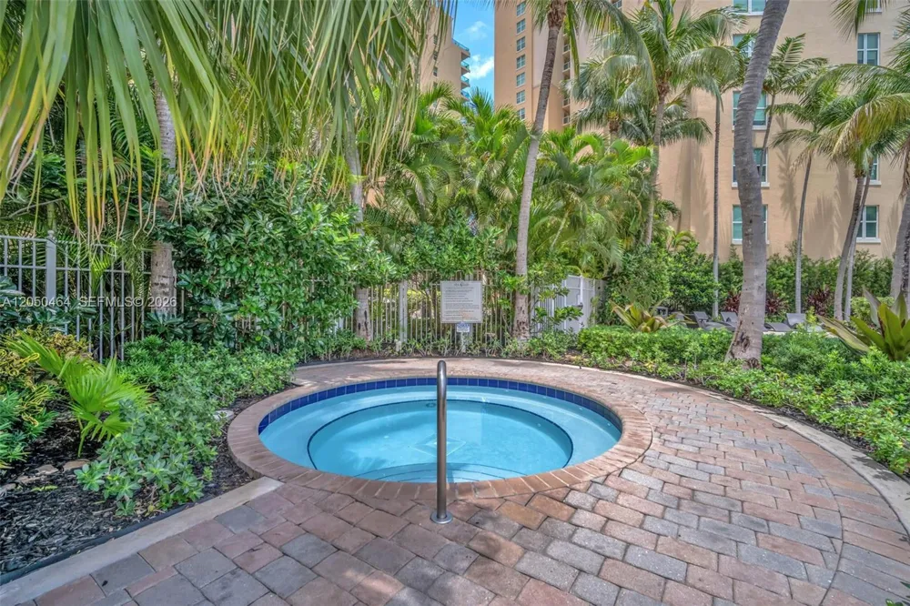 3340 NE 190th St #1206 Aventura, FL 33180