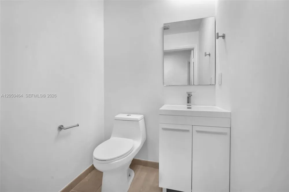 3340 NE 190th St #1206 Aventura, FL 33180