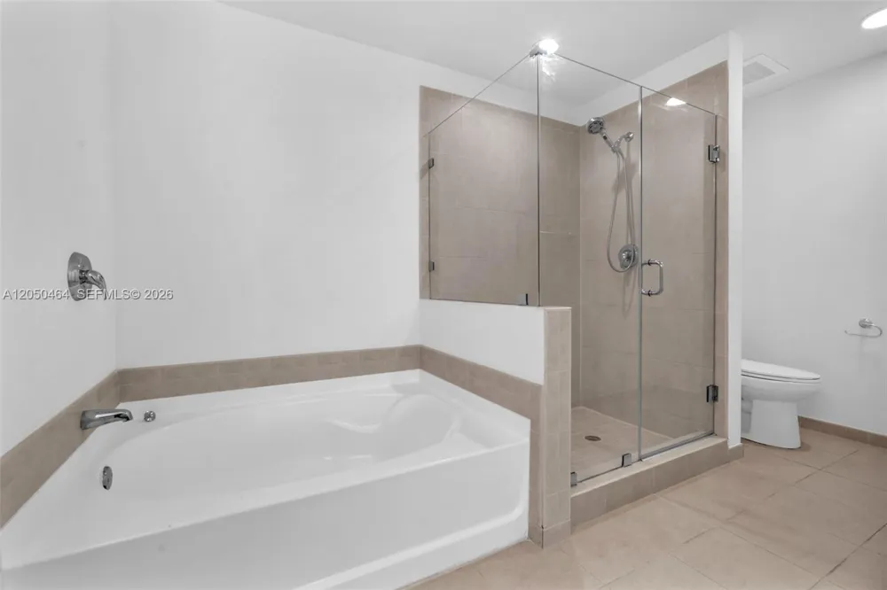 3340 NE 190th St #1206 Aventura, FL 33180