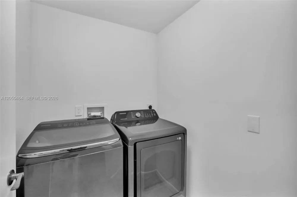 3340 NE 190th St #1206 Aventura, FL 33180