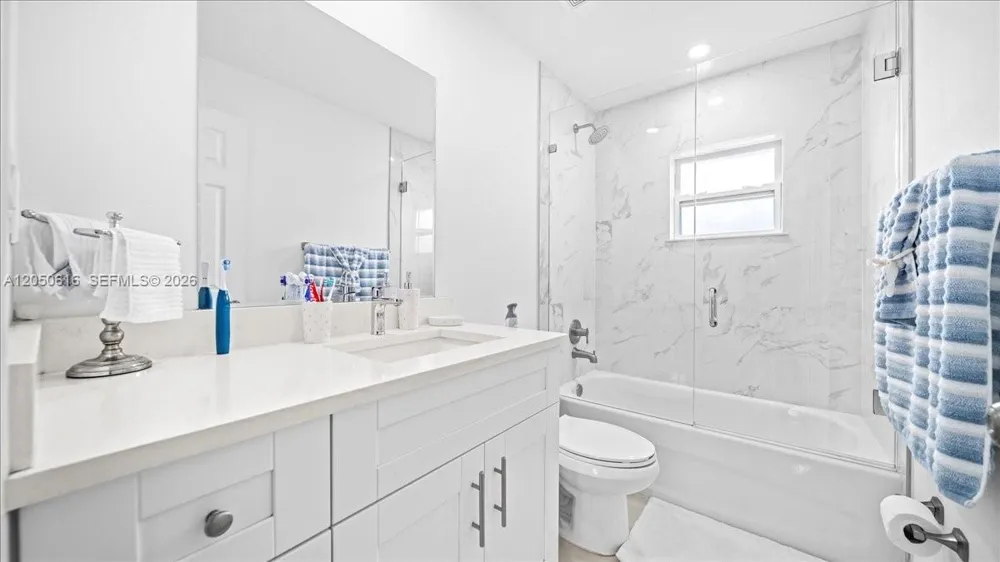 4317 Vicliff Rd West Palm Beach, FL 33406