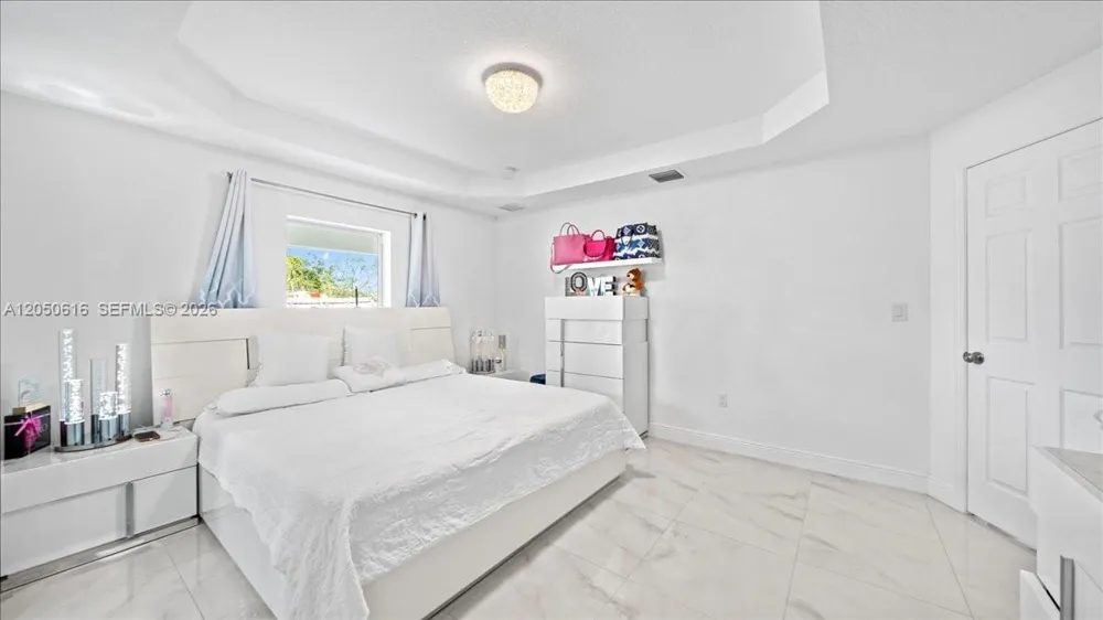 4317 Vicliff Rd West Palm Beach, FL 33406