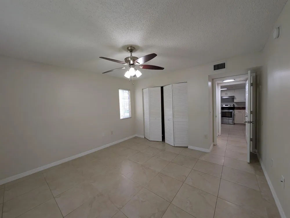 5011 Wiles Road #208 Coconut Creek, FL 33073