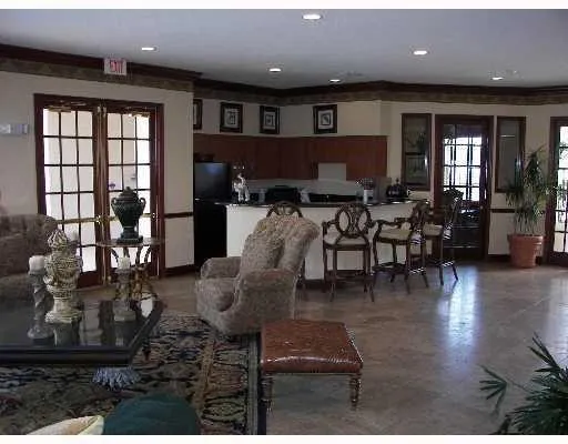 5011 Wiles Road #208 Coconut Creek, FL 33073