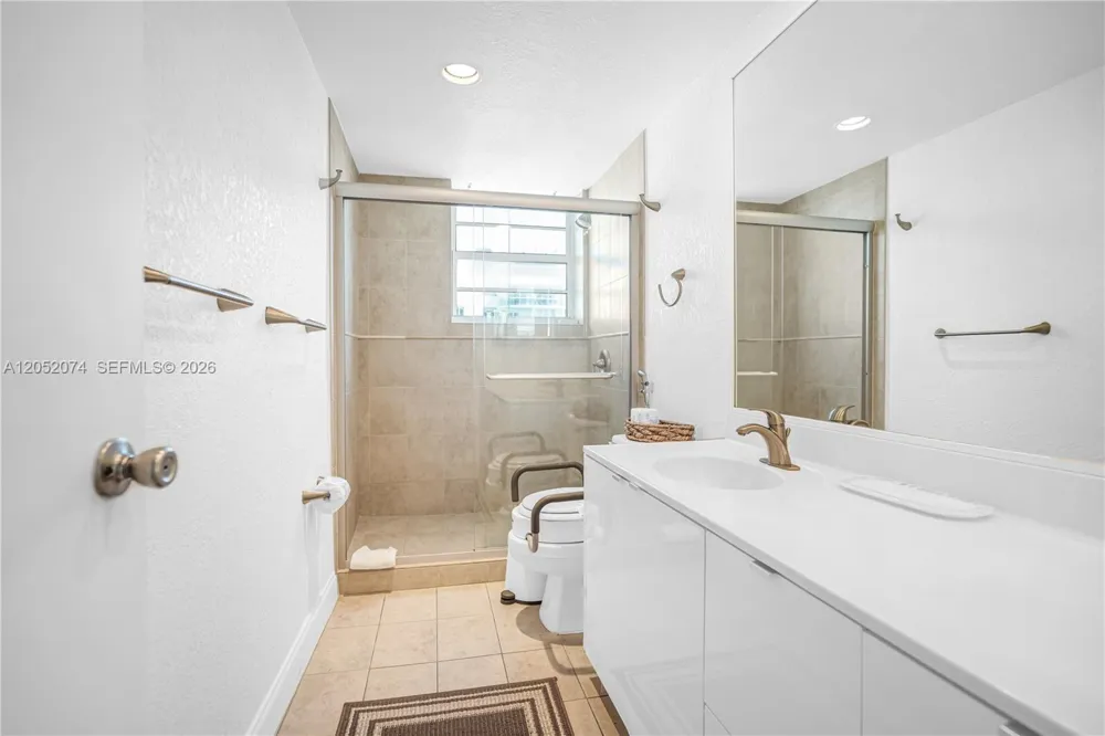 4001 S Ocean Dr #12P Hollywood, FL 33019