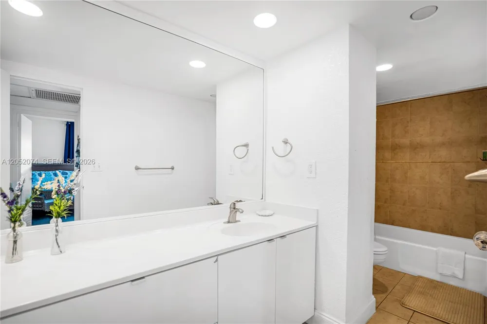 4001 S Ocean Dr #12P Hollywood, FL 33019