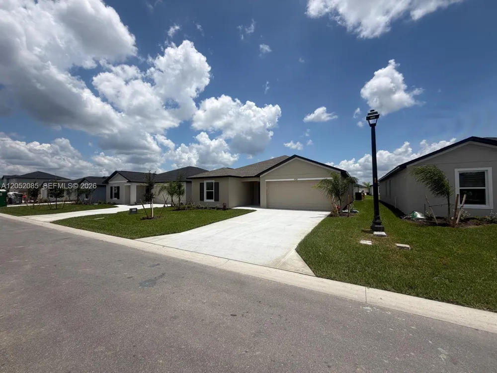 17332 CANTU CT North Fort Myers, FL 33917