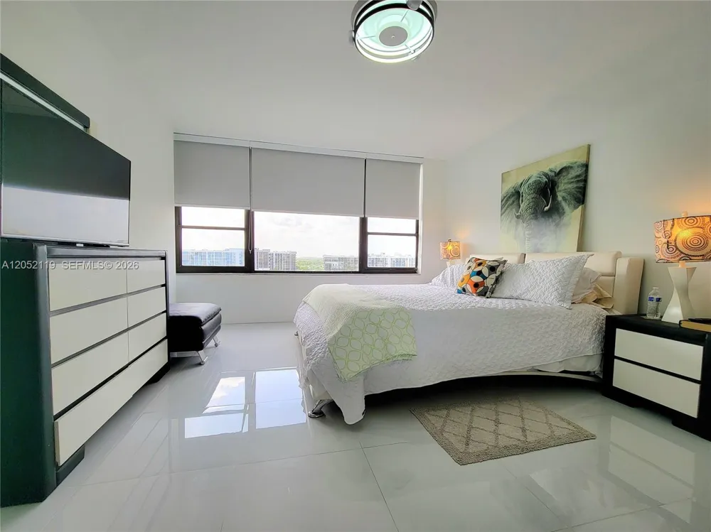 3505 S Ocean Dr #901 Hollywood, FL 33019