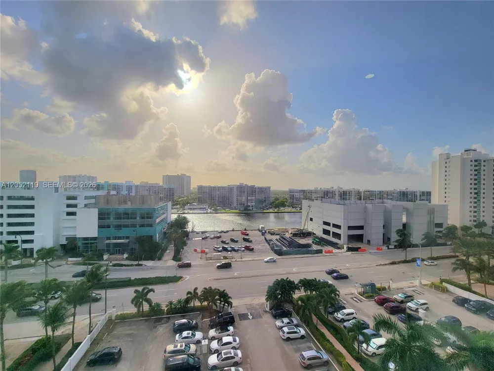 3505 S Ocean Dr #901 Hollywood, FL 33019