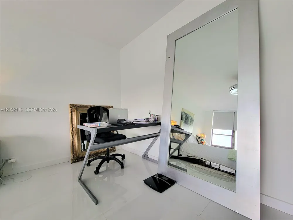 3505 S Ocean Dr #901 Hollywood, FL 33019