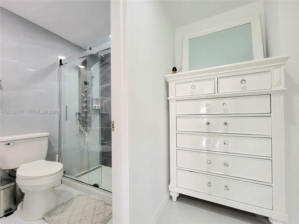 3505 S Ocean Dr #901 Hollywood, FL 33019