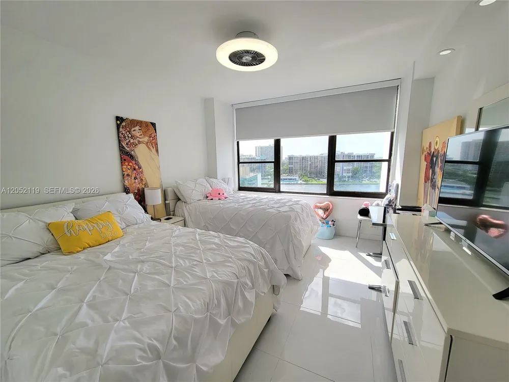 3505 S Ocean Dr #901 Hollywood, FL 33019