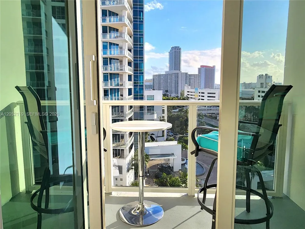 3505 S Ocean Dr #901 Hollywood, FL 33019
