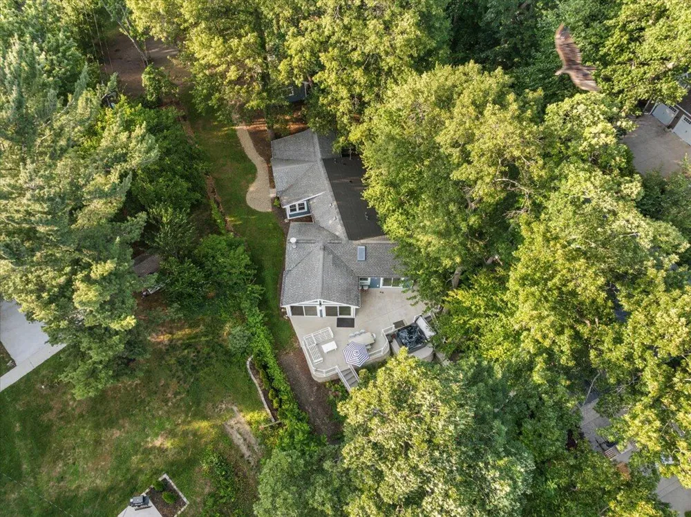 6365 Waters Edge Lane Saugatuck, MI 49453