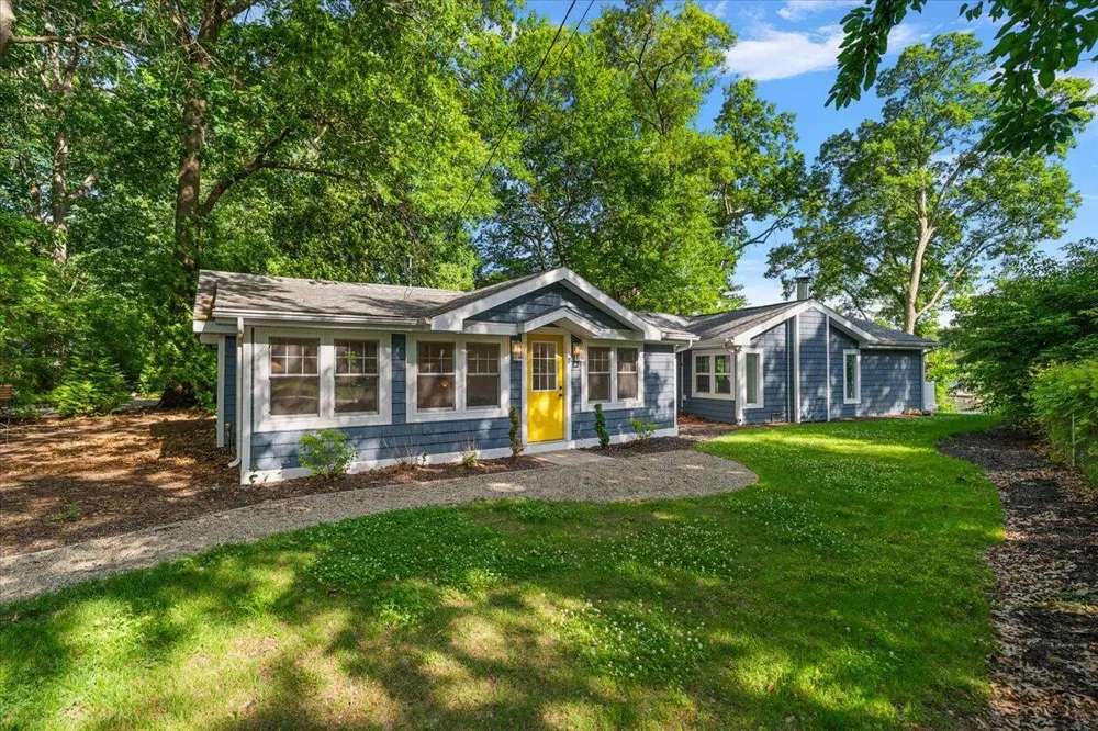 6365 Waters Edge Lane Saugatuck, MI 49453