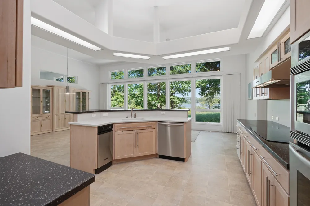 7544 Lake Hollow Court Dexter, MI 48130