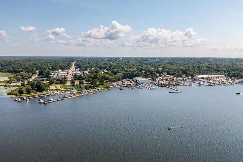 3071 W White Lake Drive Whitehall, MI 49461