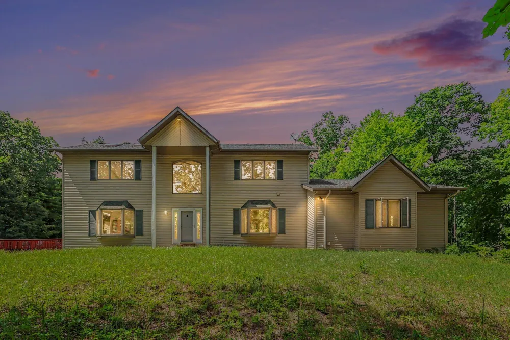 3071 W White Lake Drive Whitehall, MI 49461