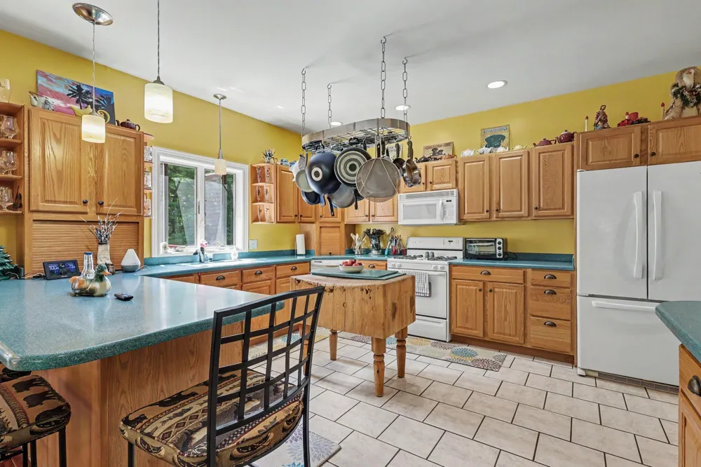 3071 W White Lake Drive Whitehall, MI 49461