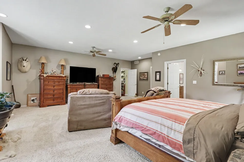 3071 W White Lake Drive Whitehall, MI 49461