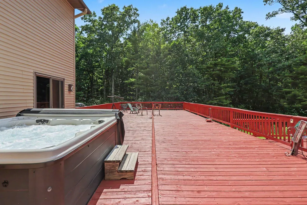 3071 W White Lake Drive Whitehall, MI 49461