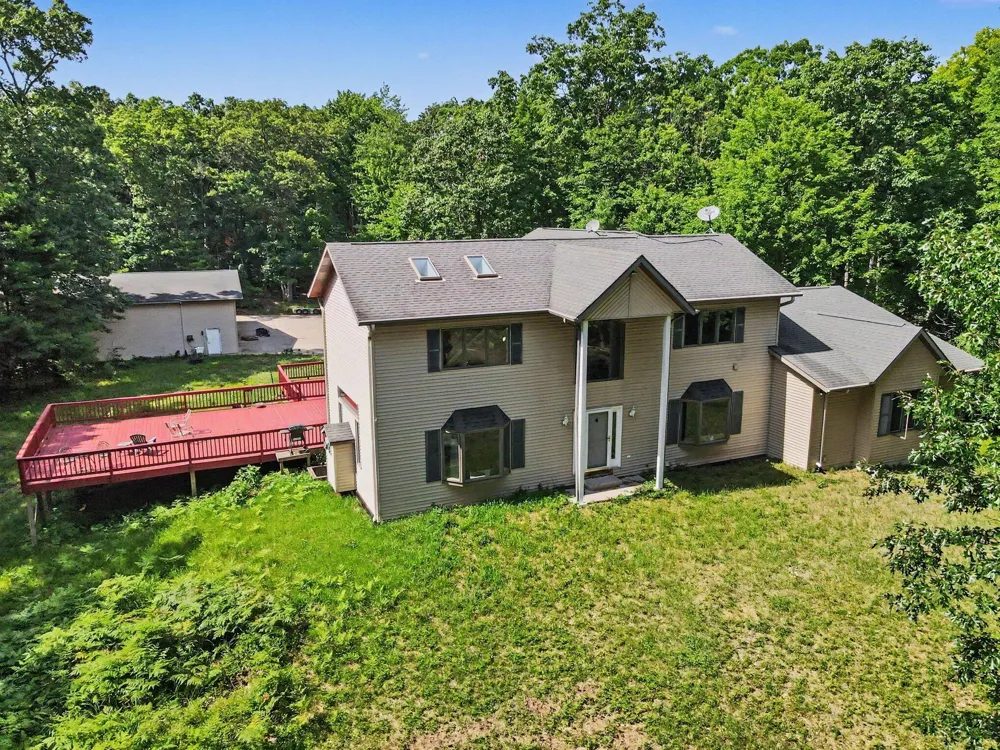 3071 W White Lake Drive Whitehall, MI 49461