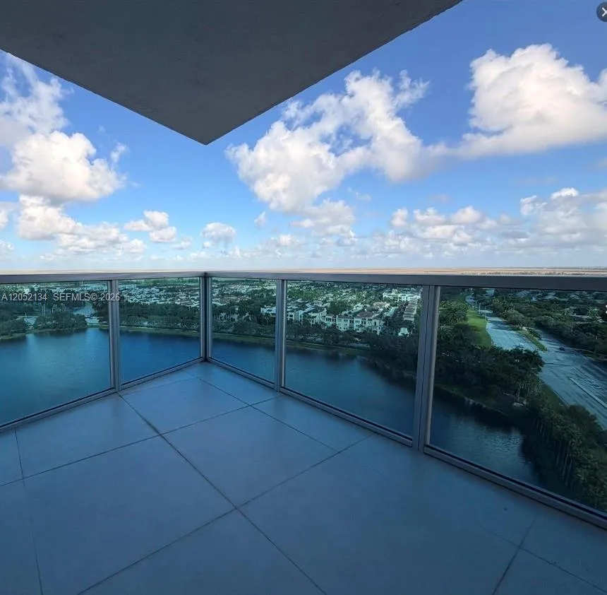 2641 Flamingo Rd #2208N Sunrise, FL 33323