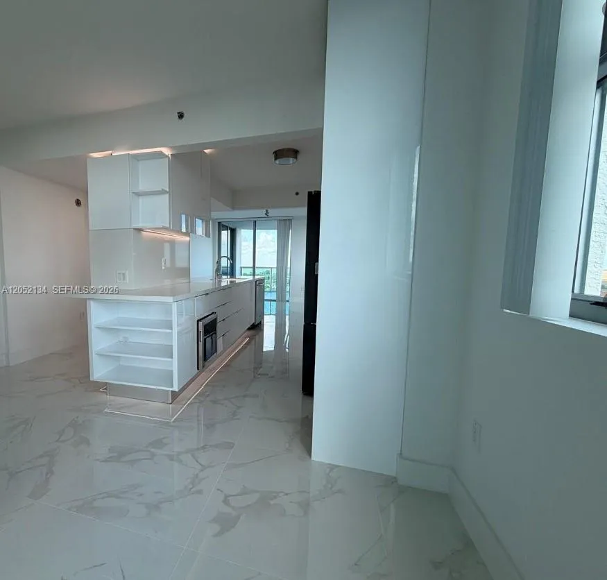 2641 Flamingo Rd #2208N Sunrise, FL 33323